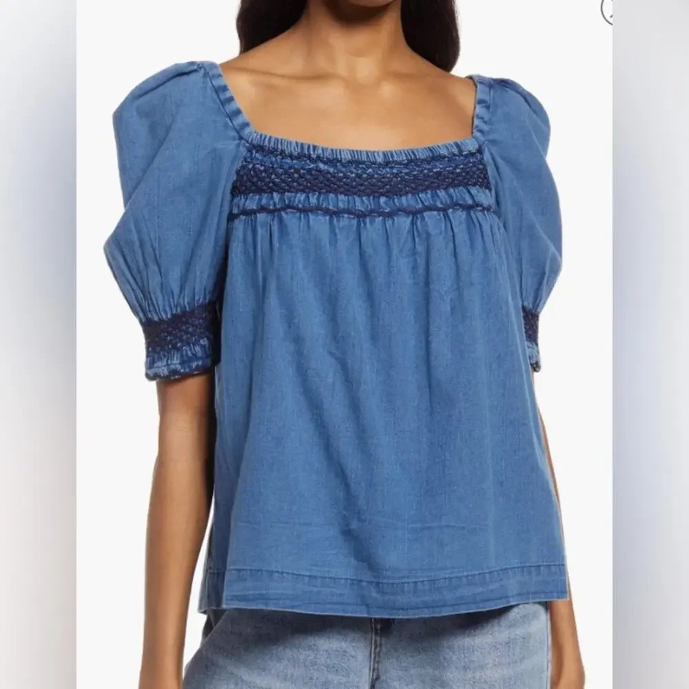NWT Faherty Presley Embroidered Detail Cotton Chambray Top Blue Size Small